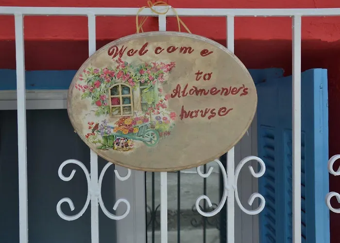 아파트 Alcmene's House